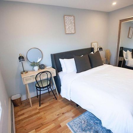 Alafia- Cozy Jfk Area Home - This Property Is A Hosted Property Meaning The Host Live On Site New York Eksteriør billede