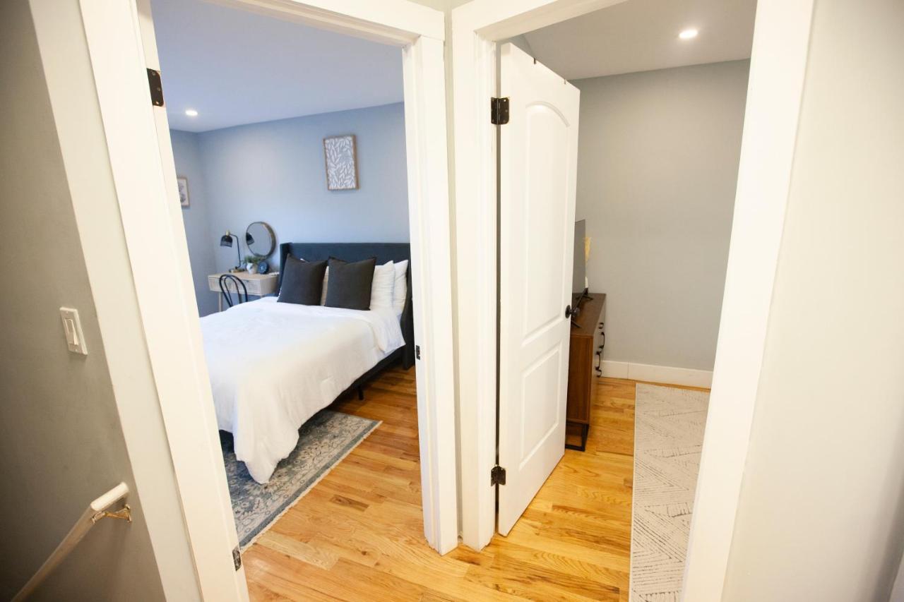 Alafia- Cozy Jfk Area Home - This Property Is A Hosted Property Meaning The Host Live On Site New York Eksteriør billede